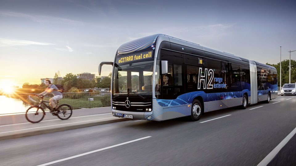 Driving Mercedes-Benz eCitaro fuel cell
