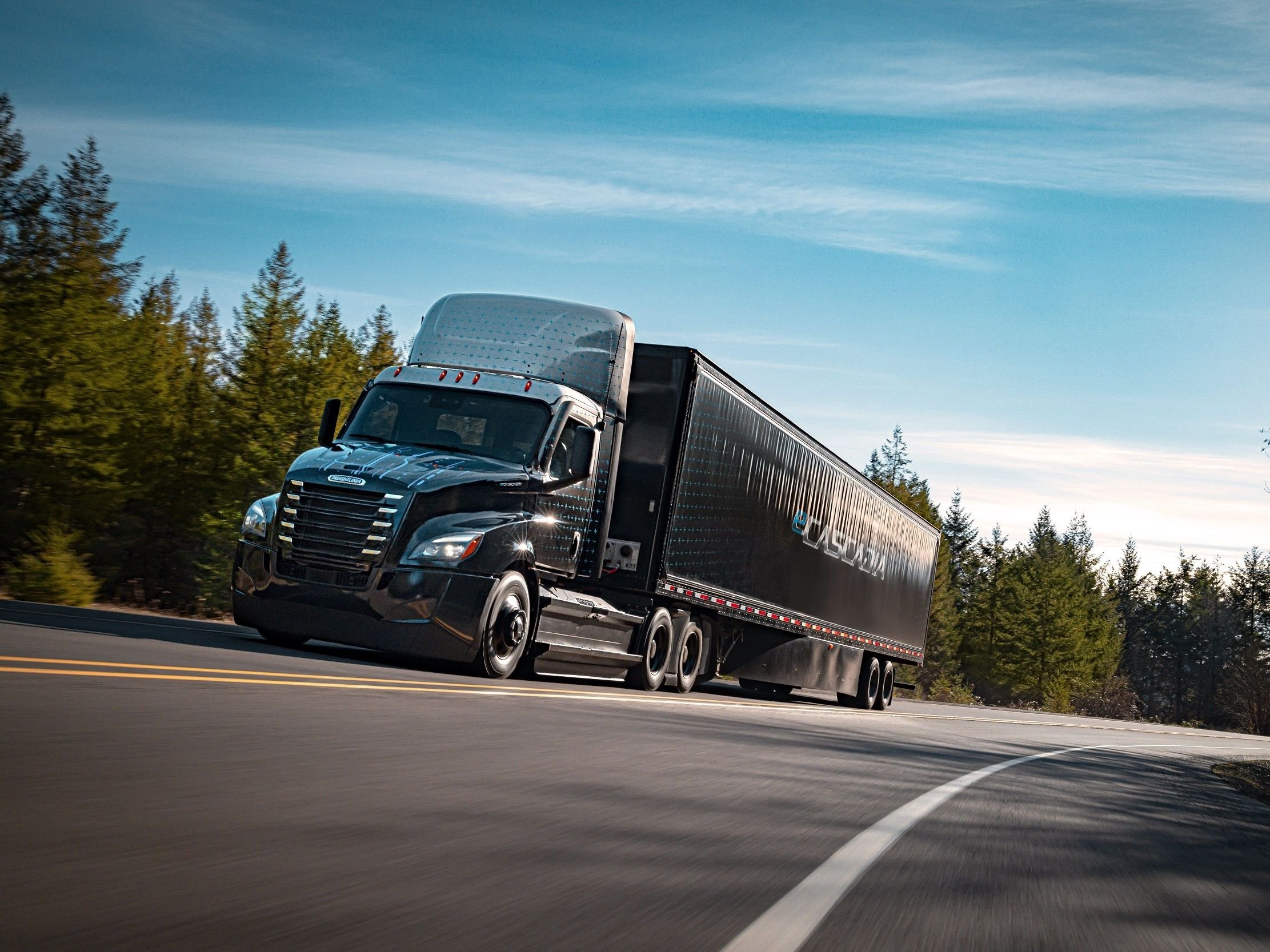Freightliner eCascadia on the road